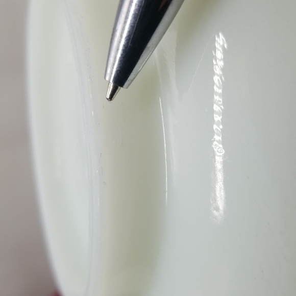 Hamilton Beach Milk Glass Mixing Bowl - Picture 13 of 13